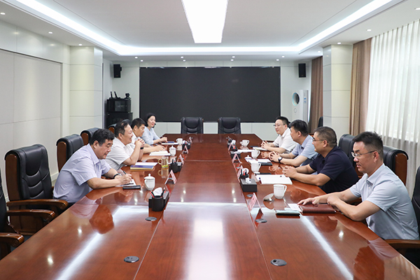 【2025-07-02】孫冠軍董事長一行赴天橋區(qū)拜訪交流2-2 【2025-07-02】孫冠軍董事長一行赴天橋區(qū)拜訪交流2-2